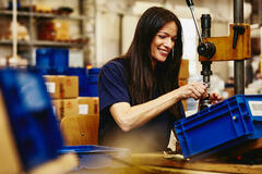 the impact of the supply chain crisis on the manufacturing industry.