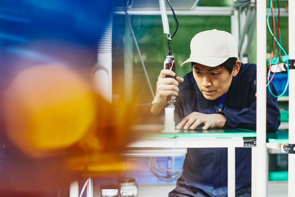 Working as a tool and die maker Randstad Canada