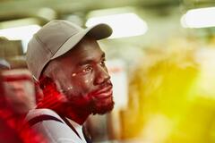 8 obstacles courants pour les employés noirs