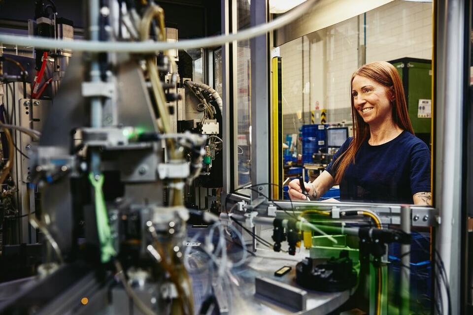 Working as a mechanical engineer Randstad Canada
